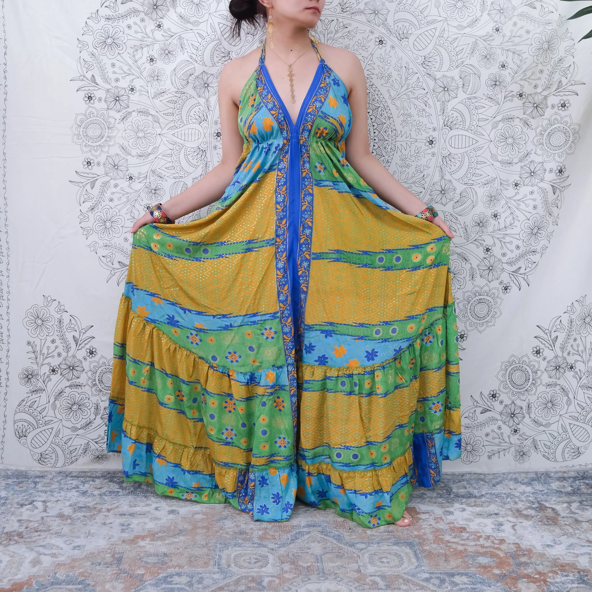 Flowy Boho Style Backless Summer Dress