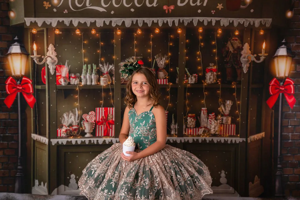 Ready to ship euc "Jillian" in green and champagne Petal Length Dress ( 7 Year - Petite 8 Year)